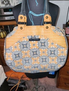 Petunia Pickle Bottom Diaoer Bag